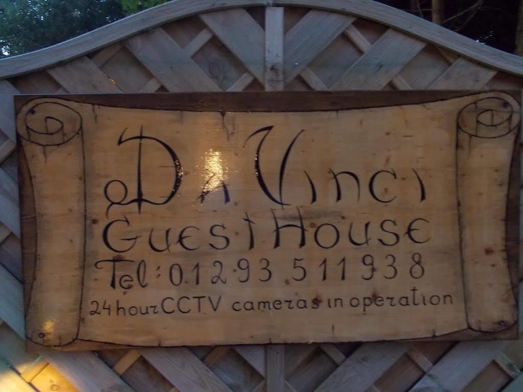 Da Vinci Guest House & Guest Parking, A Real Gem 크롤리 외부 사진