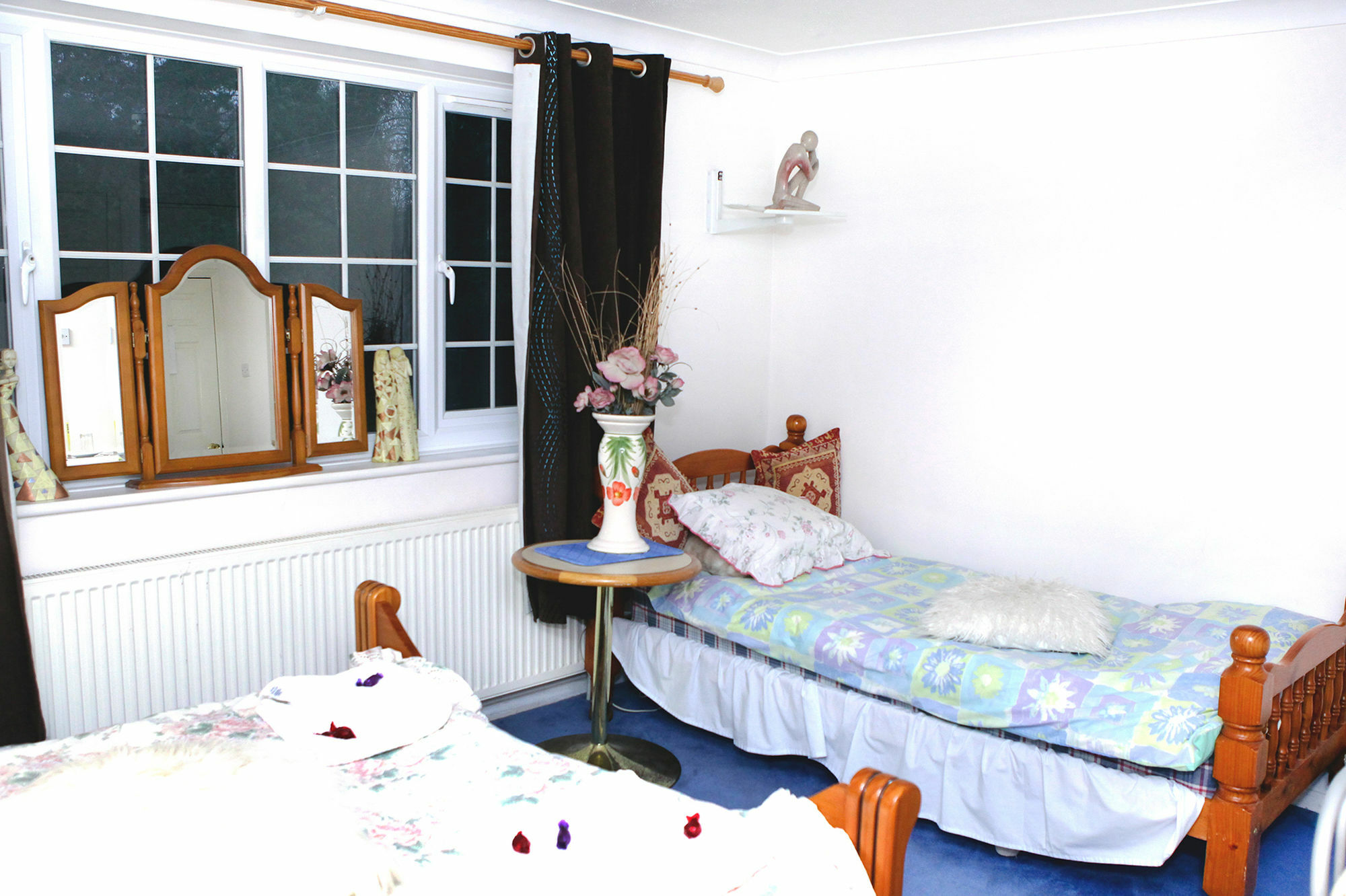 Da Vinci Guest House & Guest Parking, A Real Gem 크롤리 외부 사진
